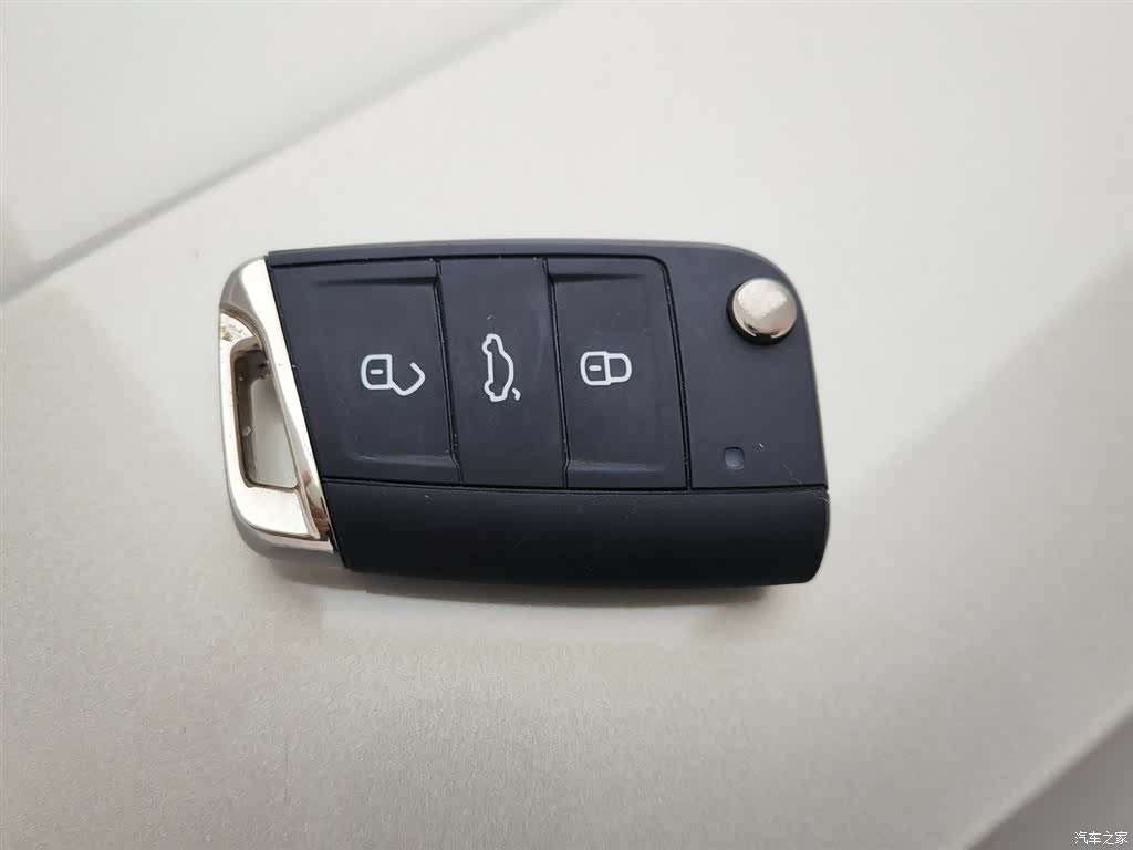 Volkswagen Tiguan L, 2022 19