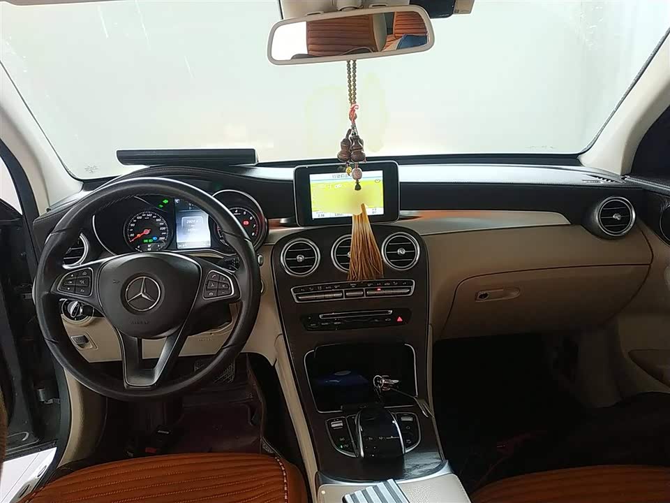 Mercedes-Benz GLC Mercedes-Benz GLC