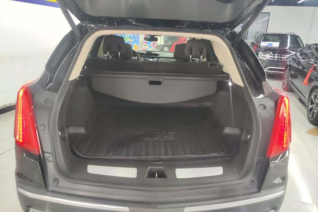 Cadillac XT5, 2017 4