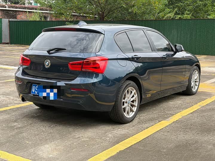 BMW 1 Series 2016 118i Leading