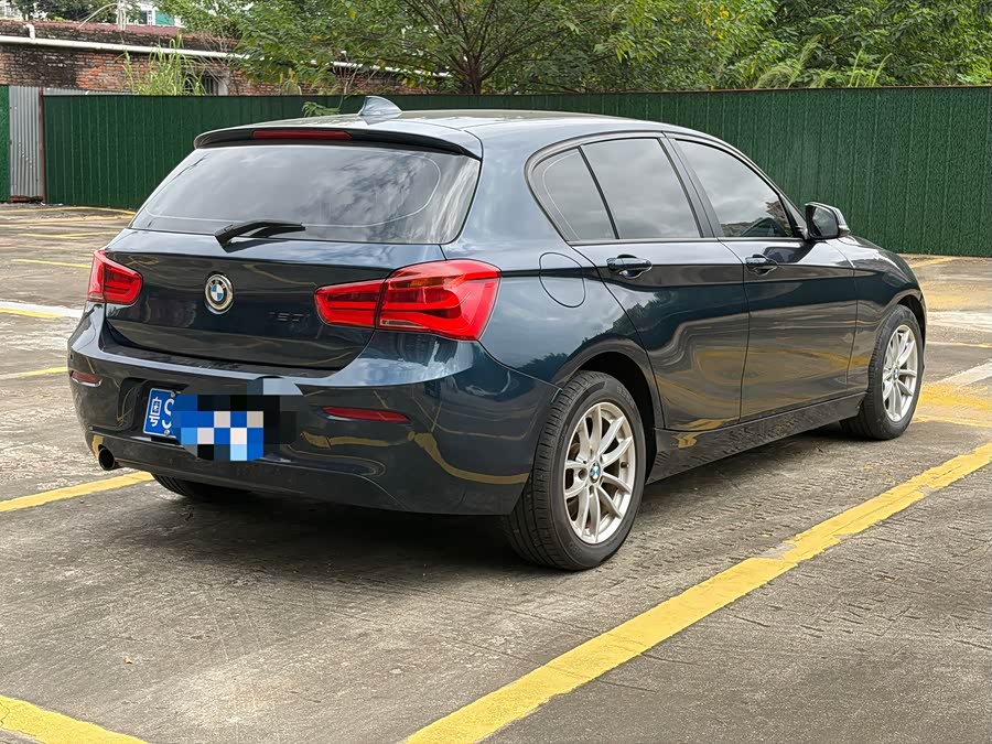 BMW 1 Series 2016, фото 9