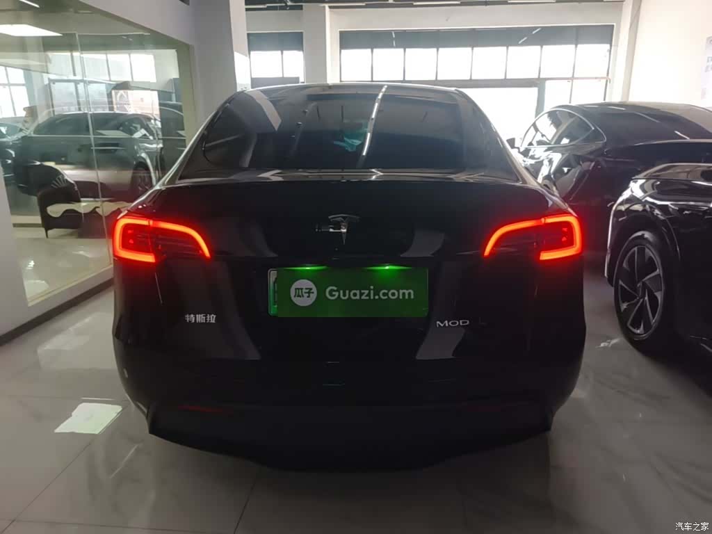 Tesla Model Y, 2023 6