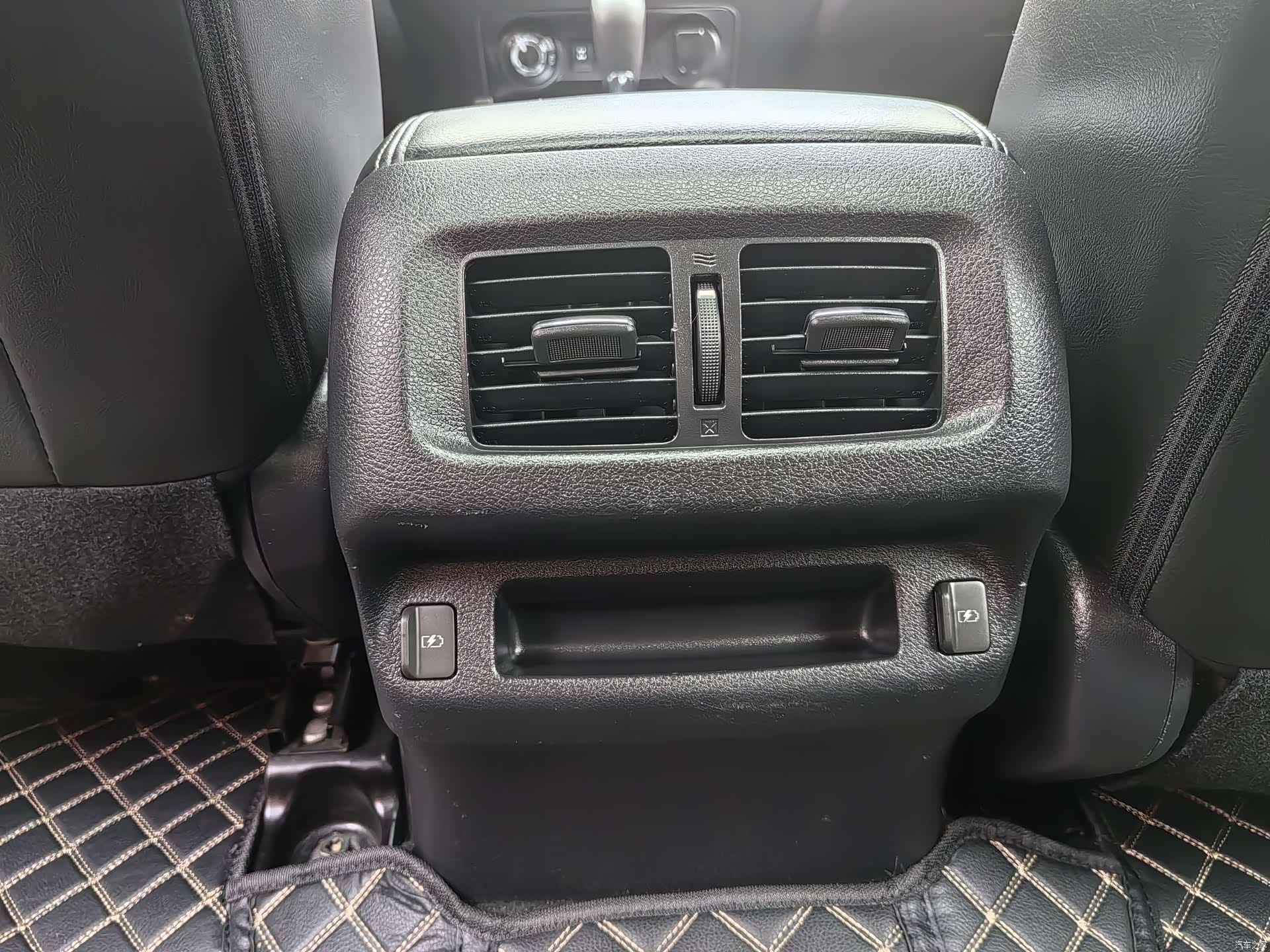 Nissan Terra, 2021 8