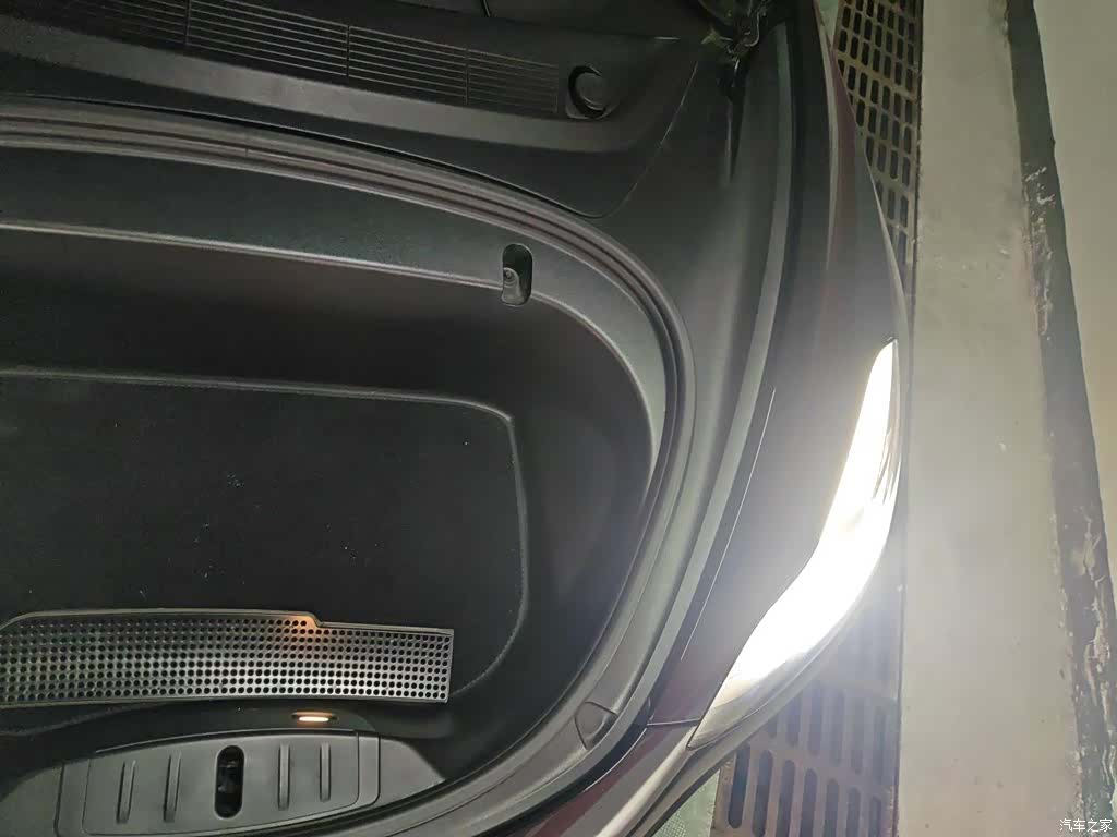 Tesla Model 3, 2020 22