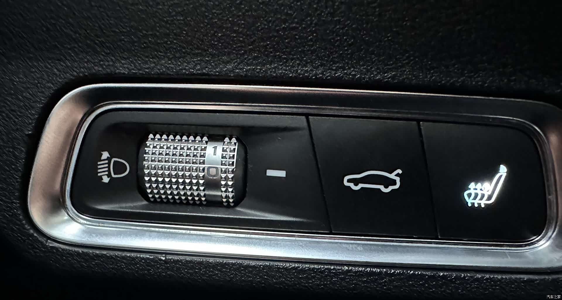 Geely Emgrand, 2023 16