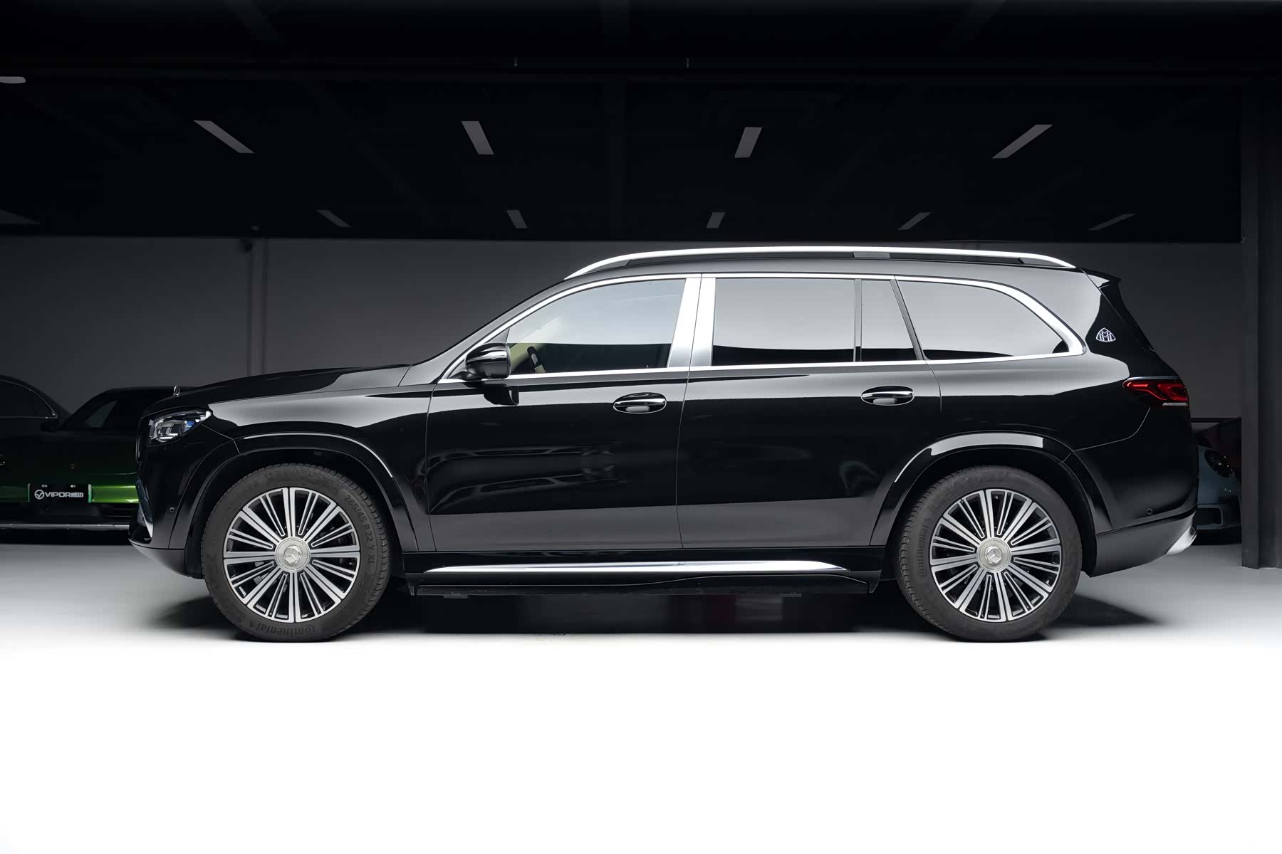 Maybach GLS, 2022 3