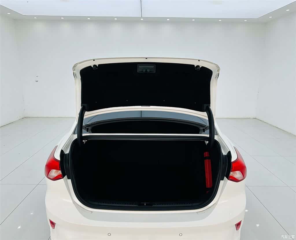 Ford Focus, 2020 23