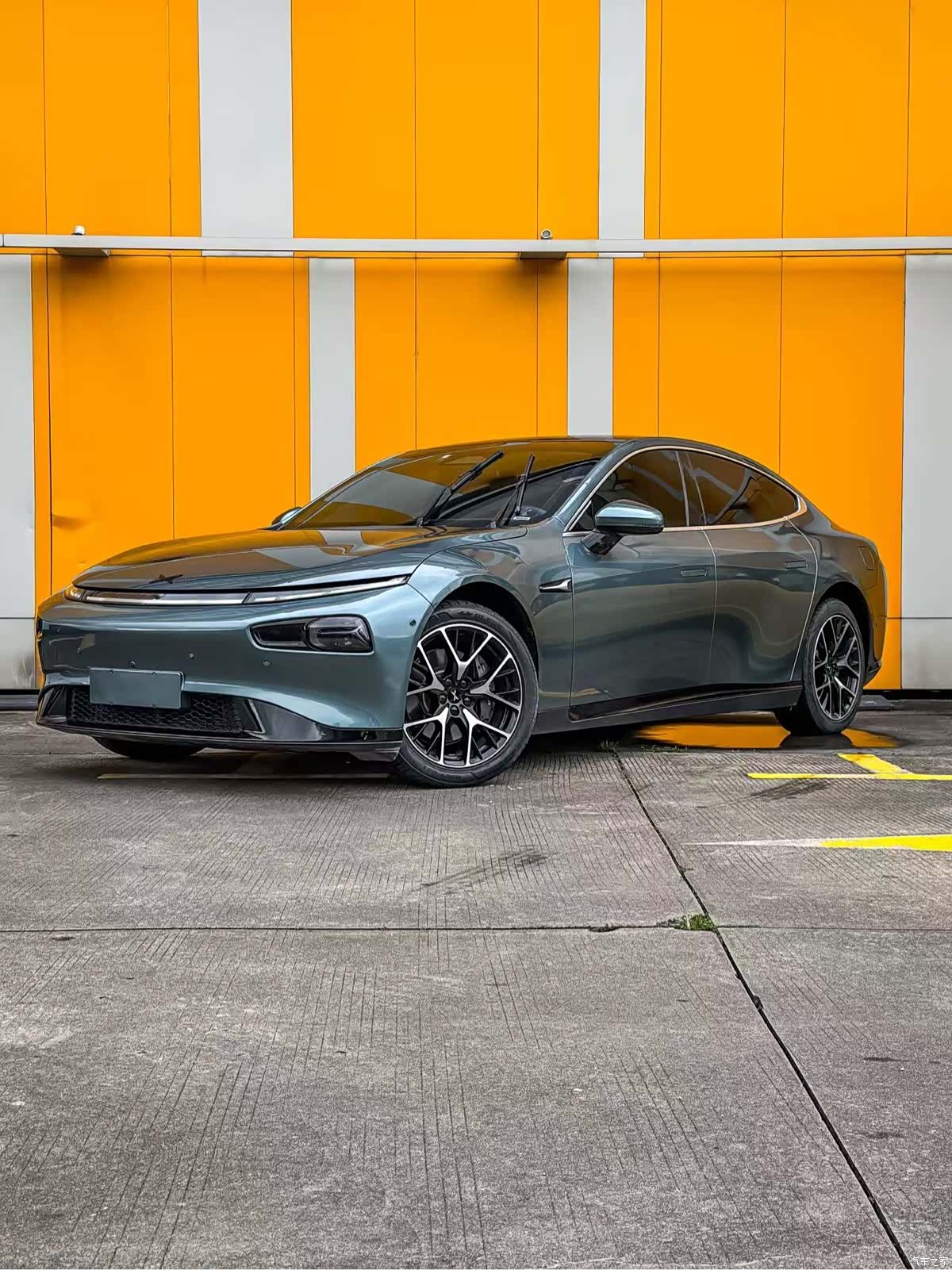 Xpeng P7, 2023 1