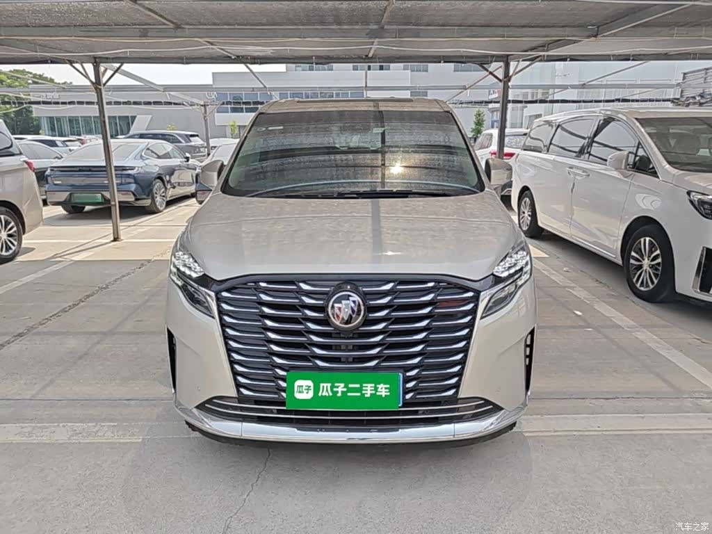 Buick GL8, 2023 3