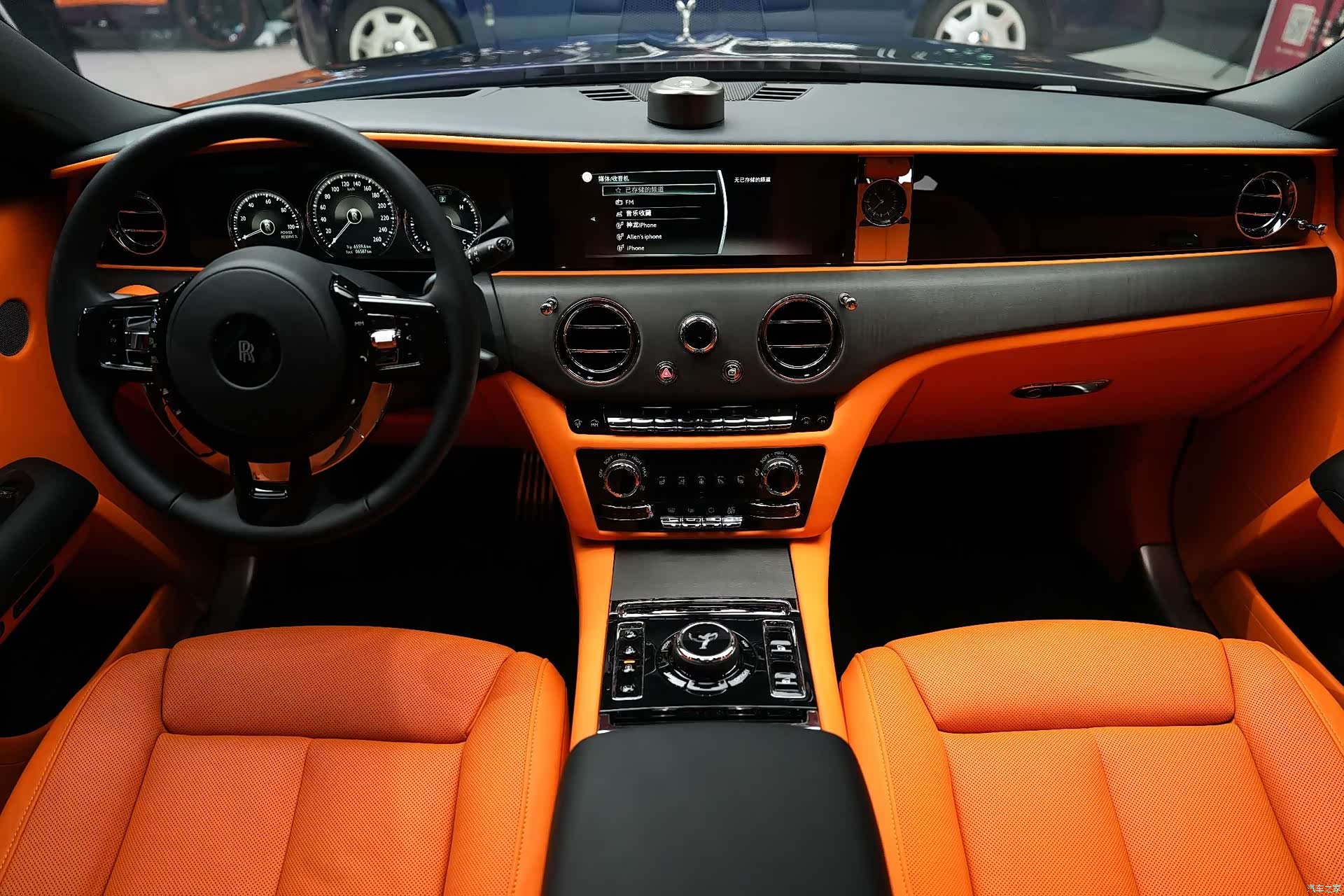 Rolls-Royce Ghost, 2025 35