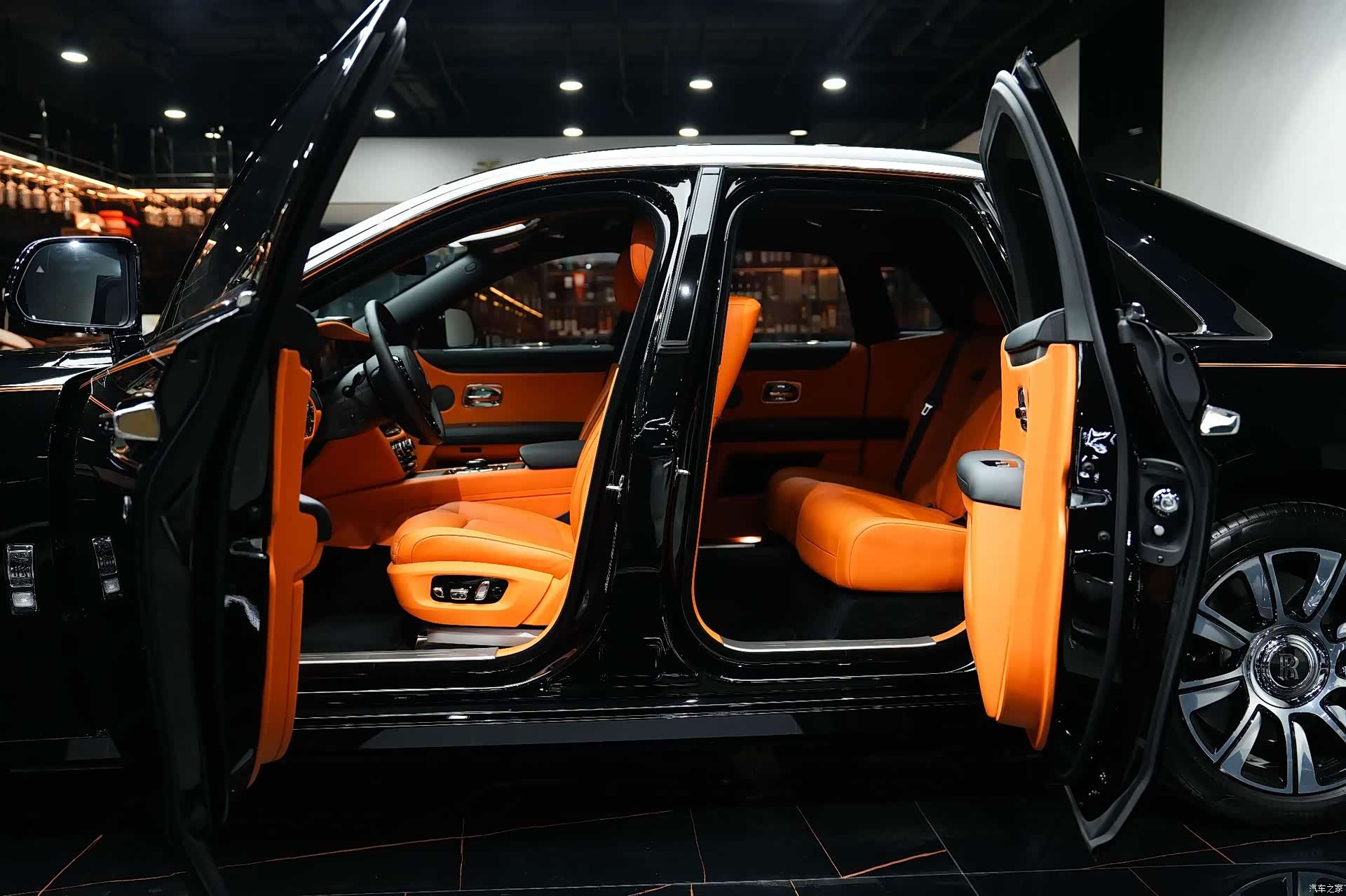 Rolls-Royce Ghost, 2025 39