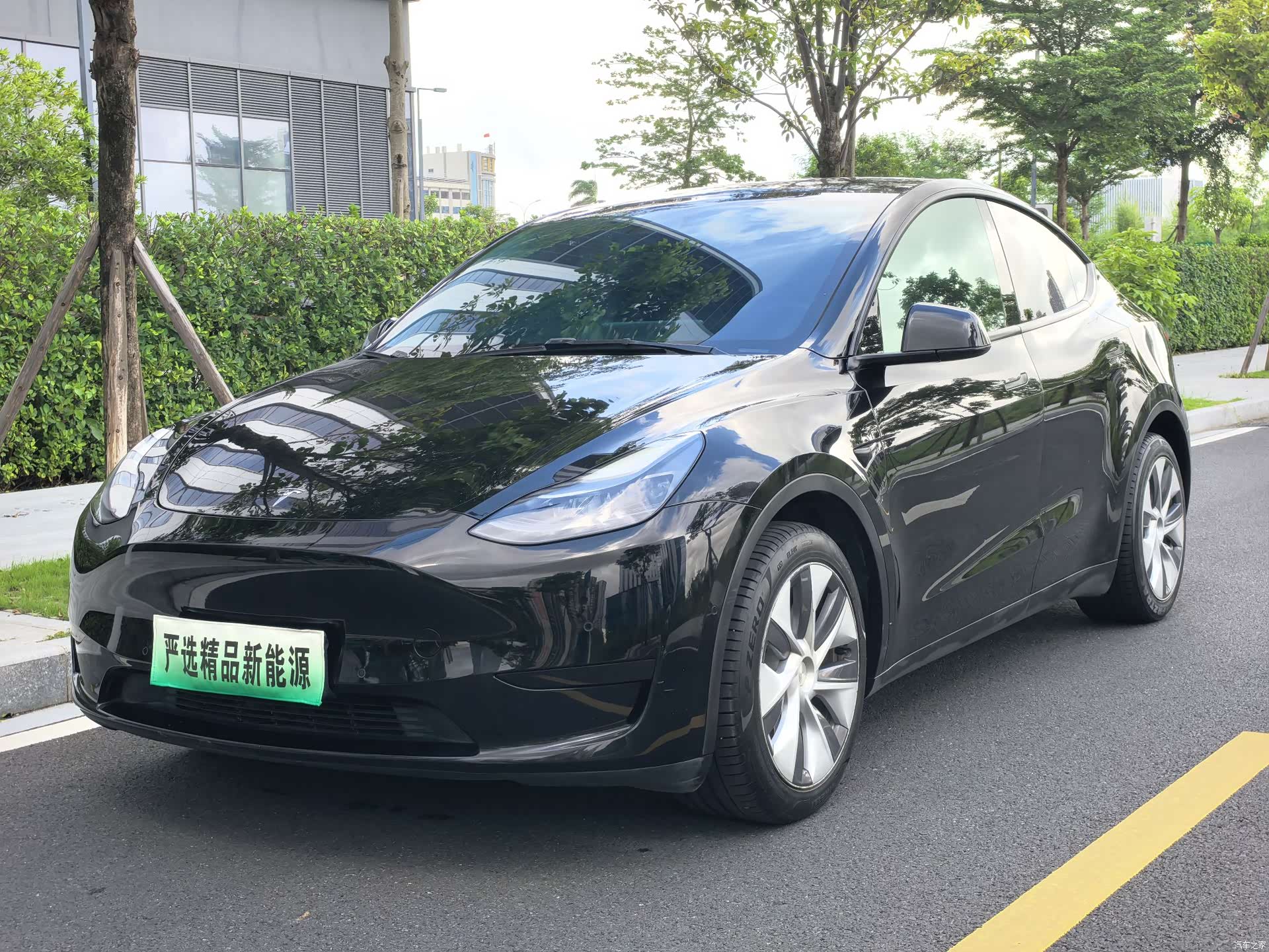 Tesla Model Y, 2022 1