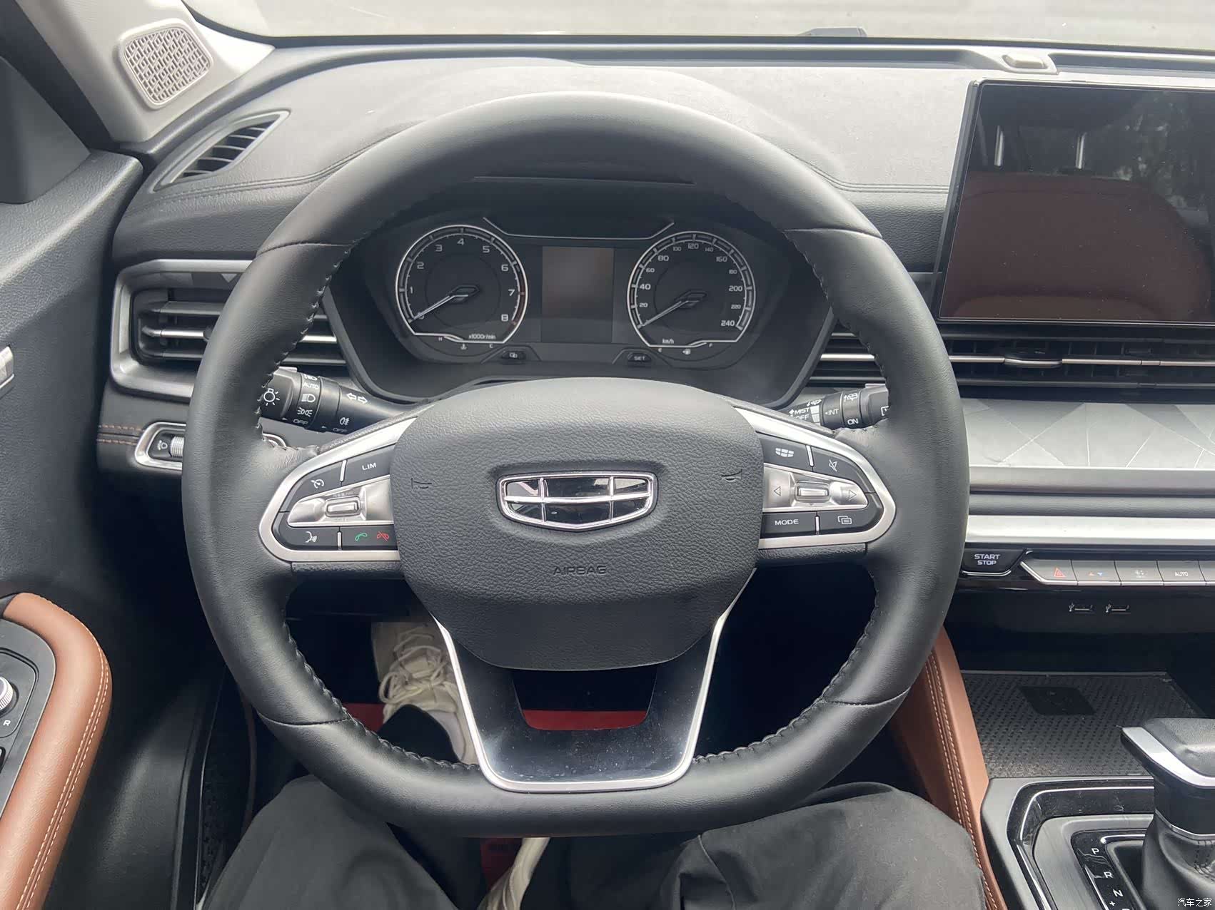 Geely X6, 2022 7