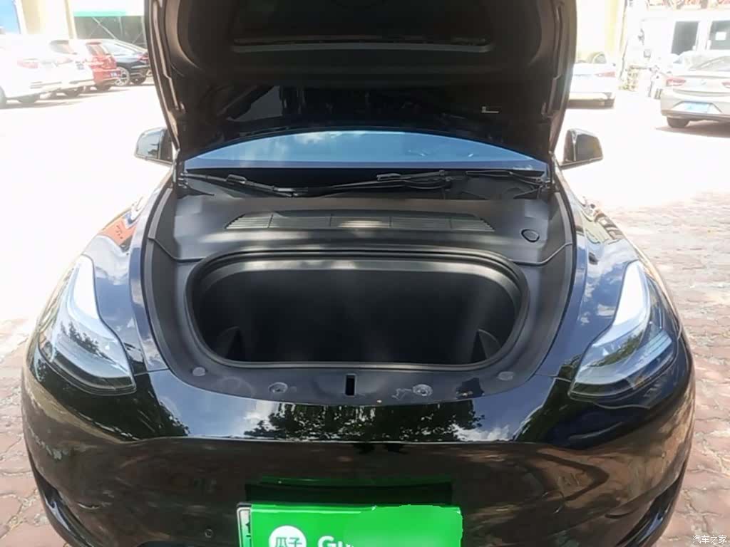 Tesla Model Y, 2023 20