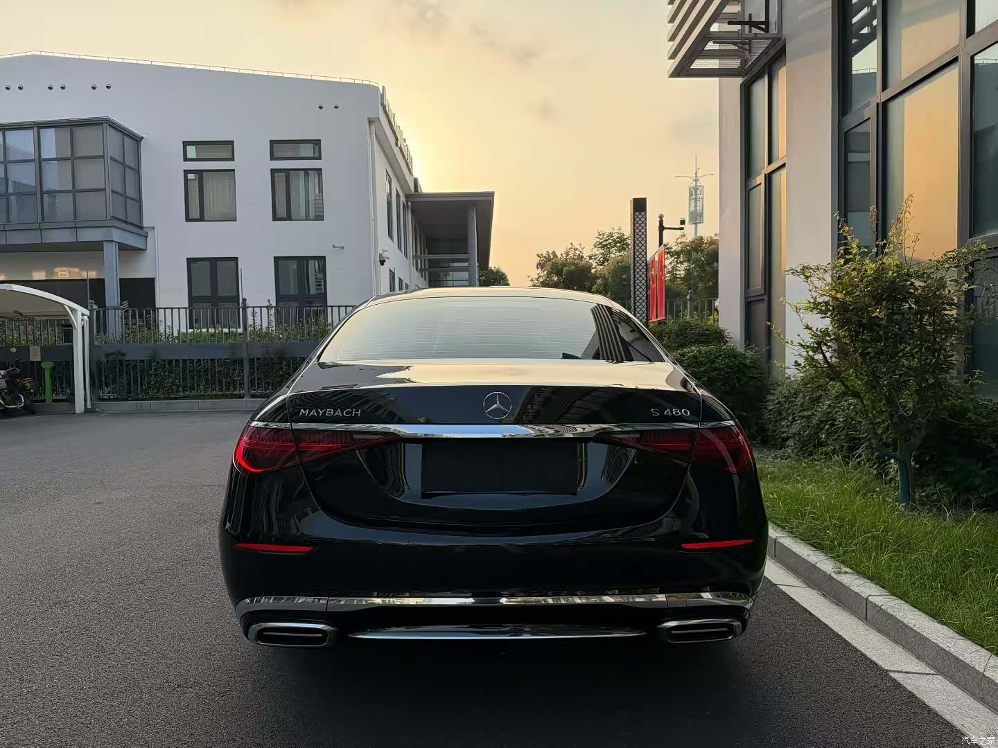 Maybach S-Class, 2023 все фото