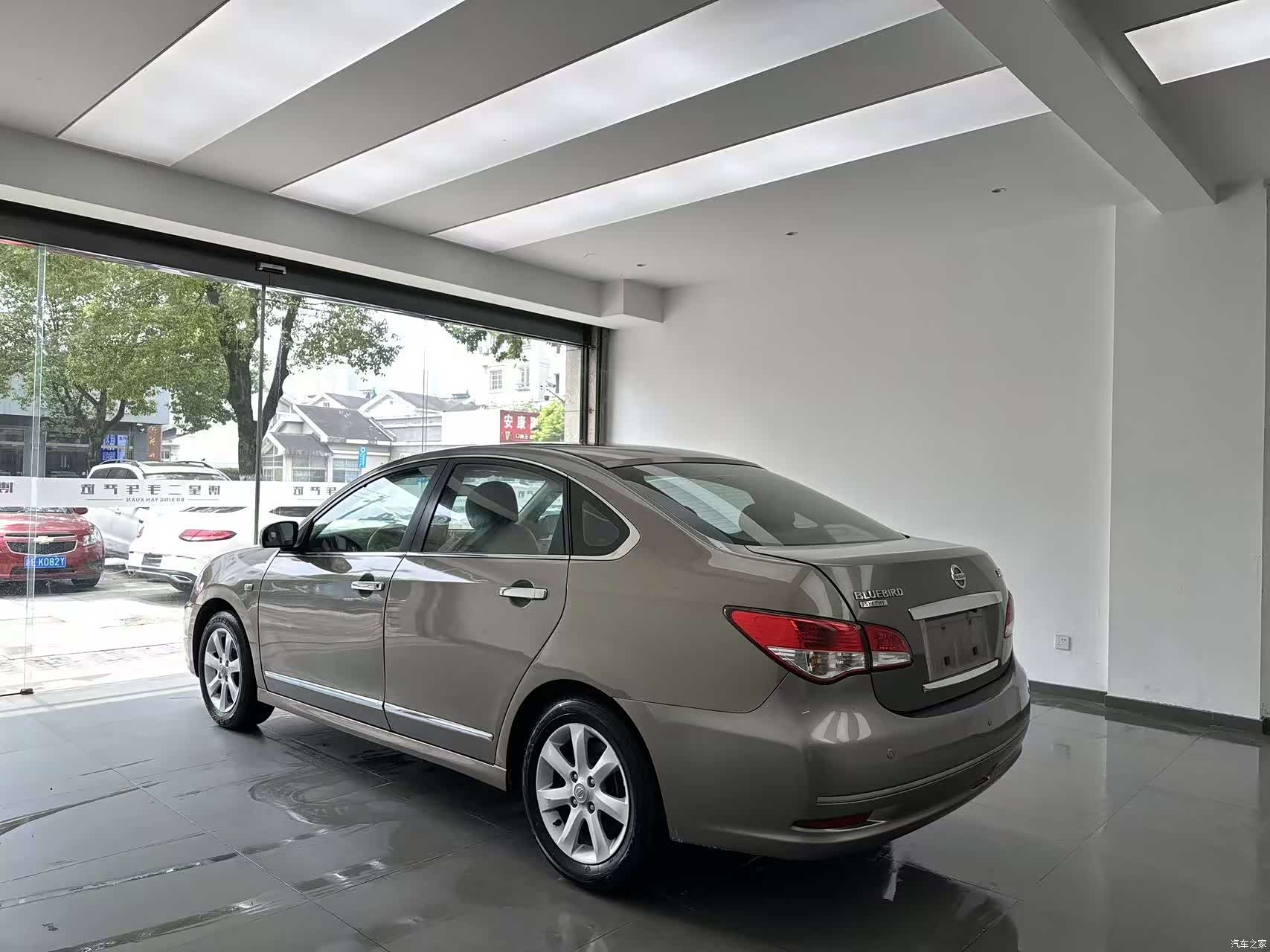 Nissan Sylphy, 2012 7