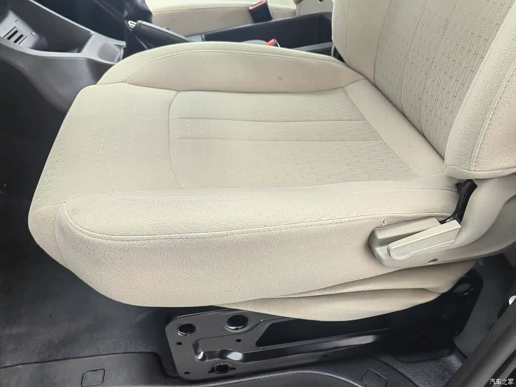 DongFeng M5, 2025 20