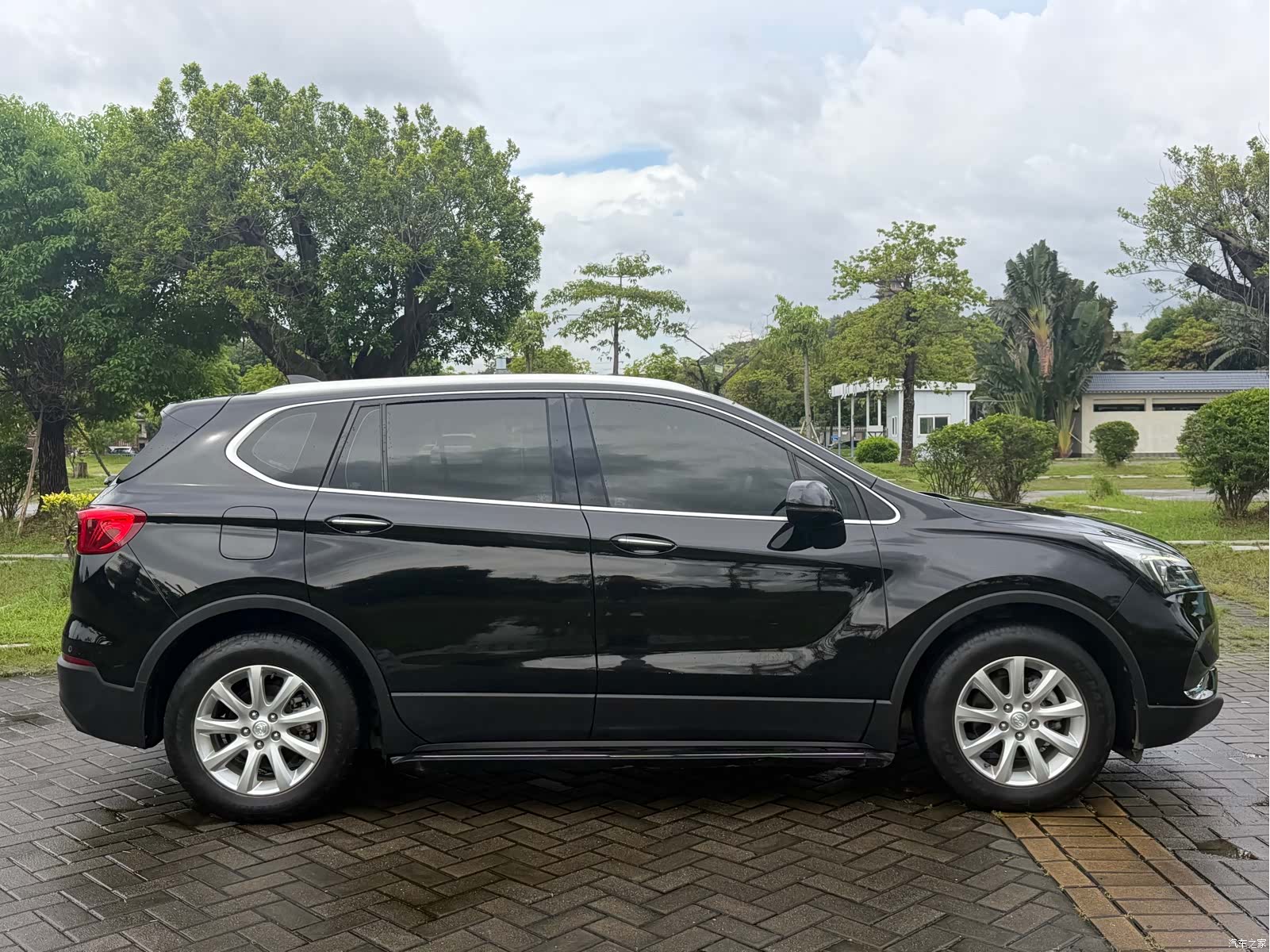Buick Envision Plus, 2021 7