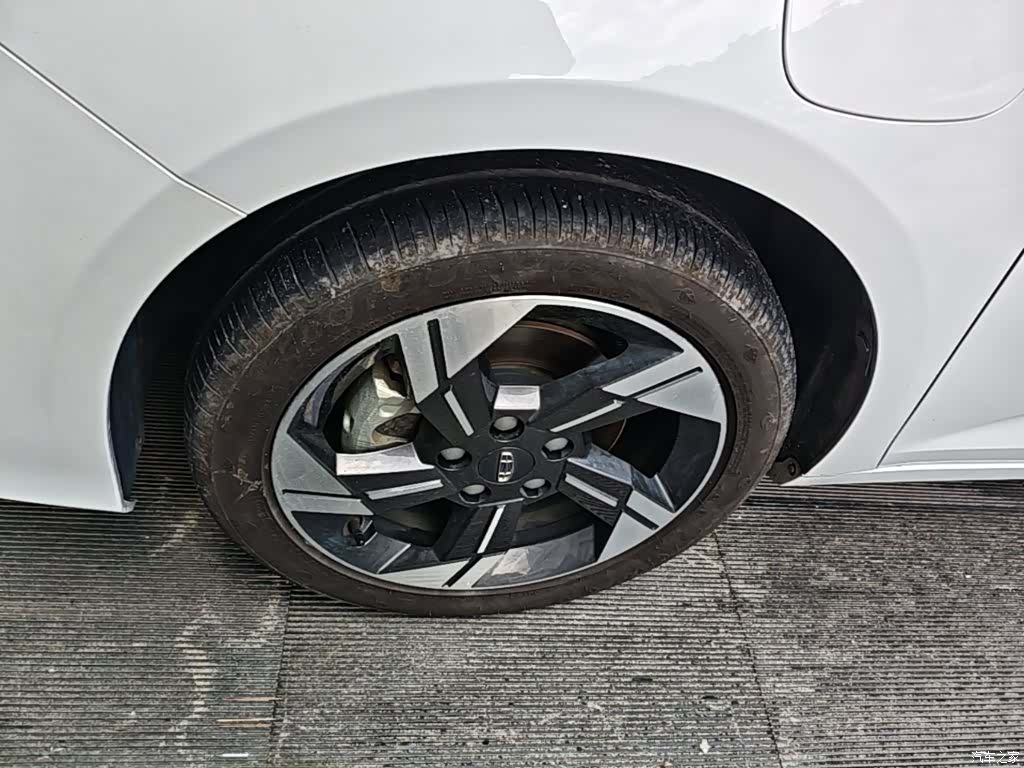 Geely Emgrand, 2022 23