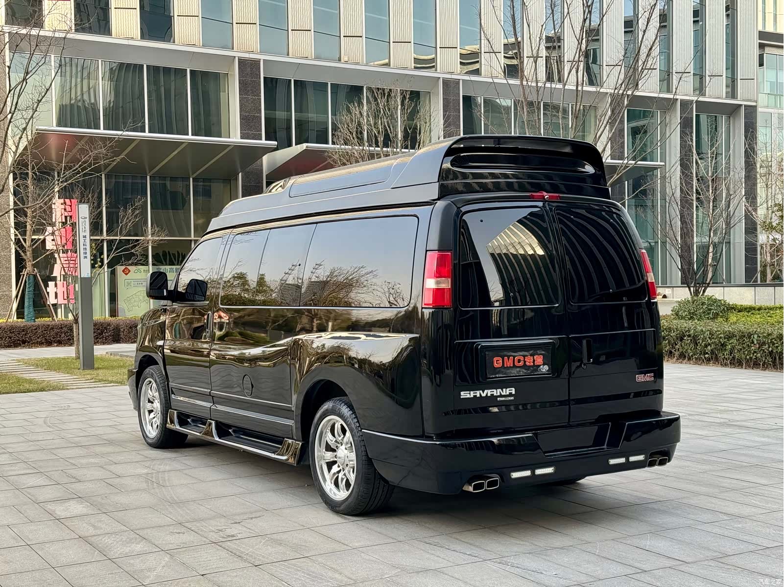 GMC SAVANA, 2017 6
