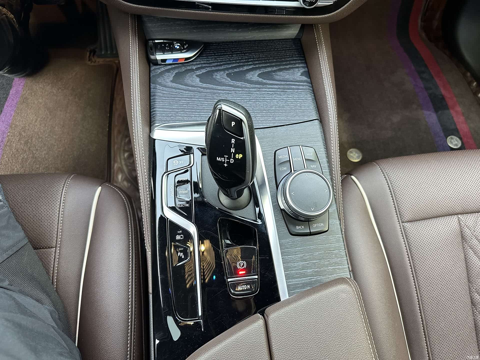 BMW 5 Series, 2022 21