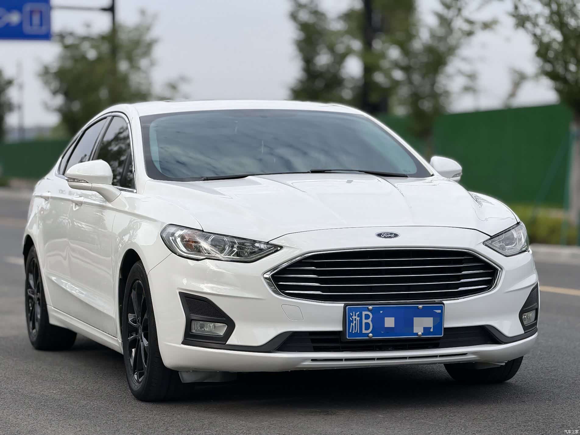 Ford Mondeo, 2021 3