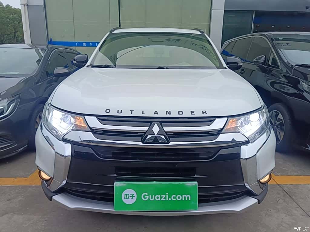 Mitsubishi Outlander, 2018 3