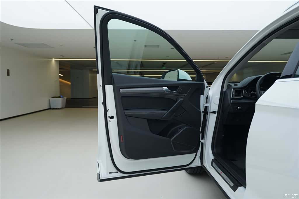 Audi Q5L, 2022 17