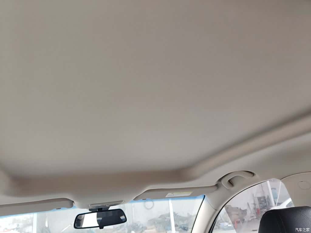 Wuling 560, 2017 14
