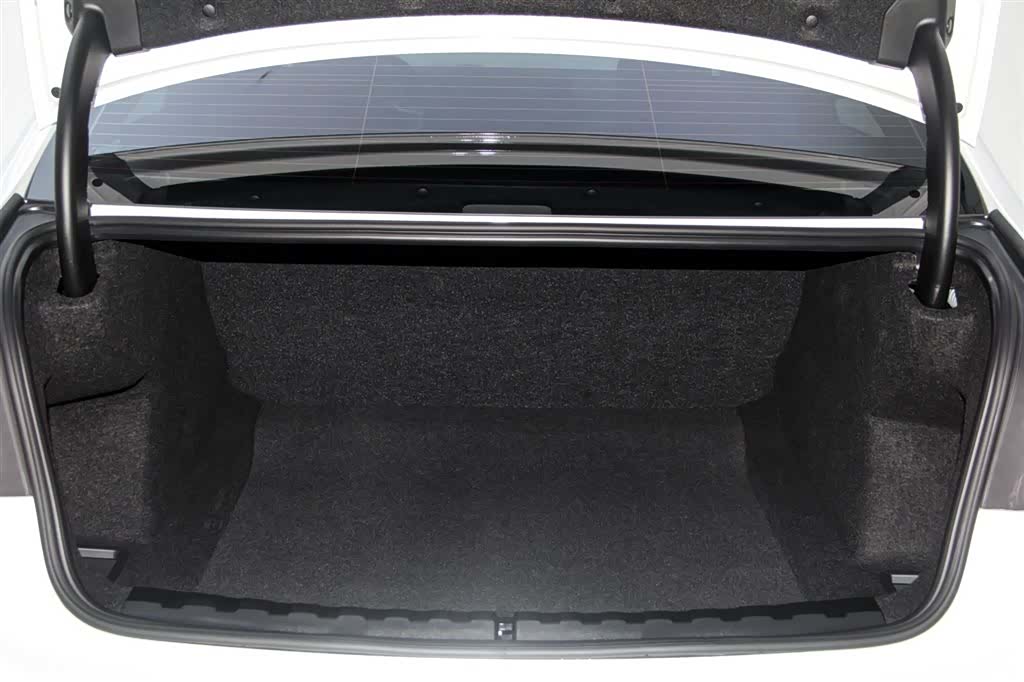 BMW 3 Series, 2025 32