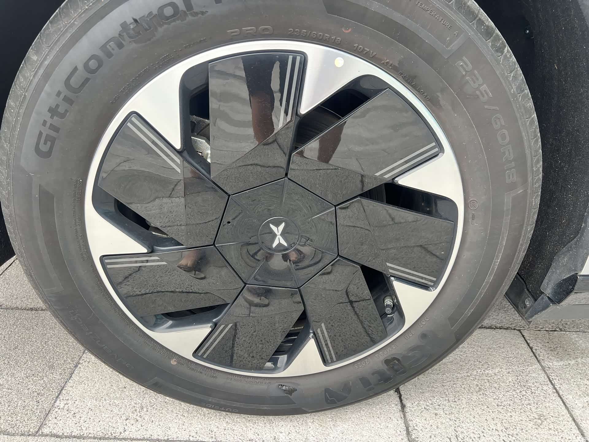 Xpeng P7, 2025 17