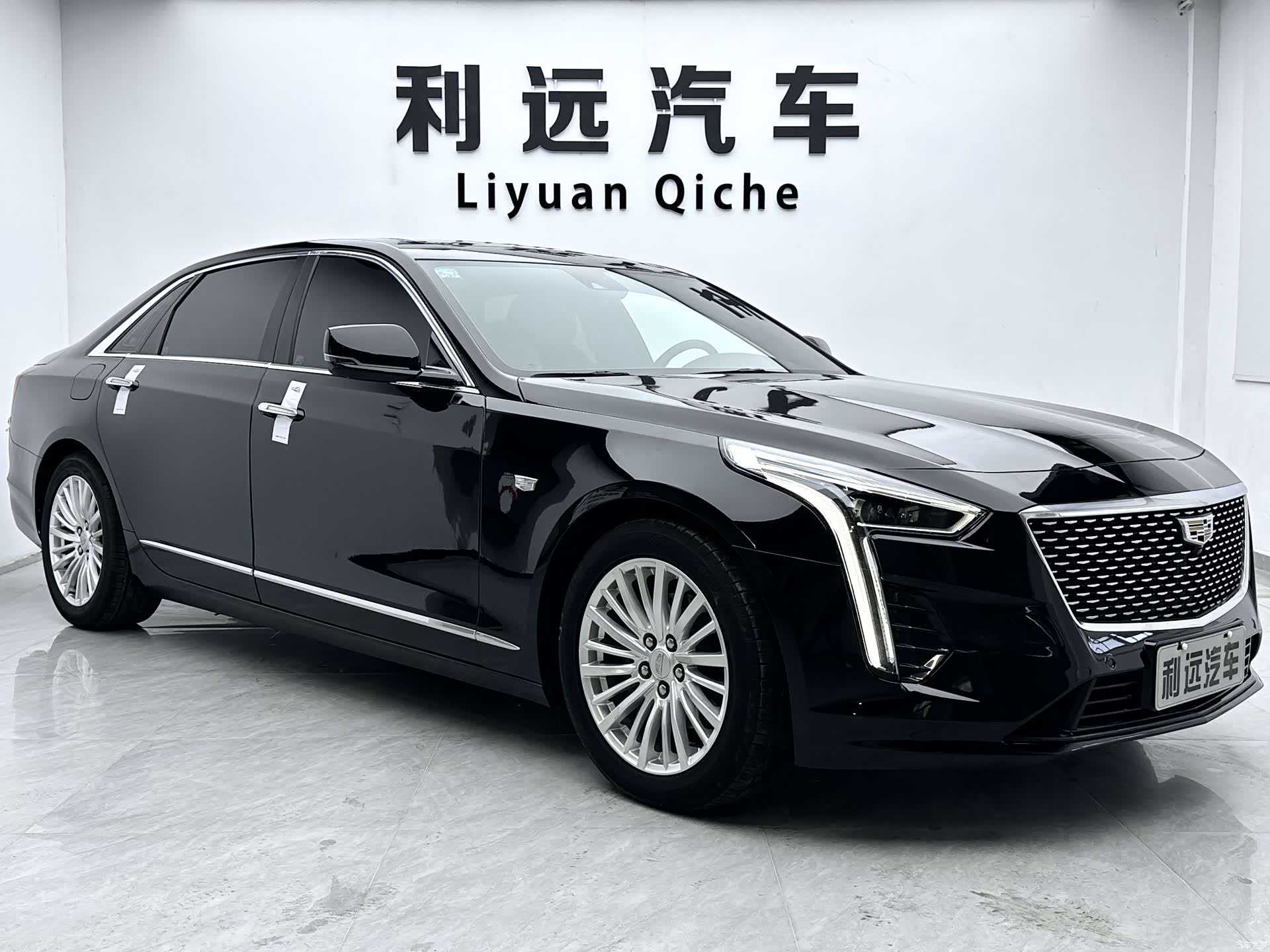 Cadillac CT6, 2022 3