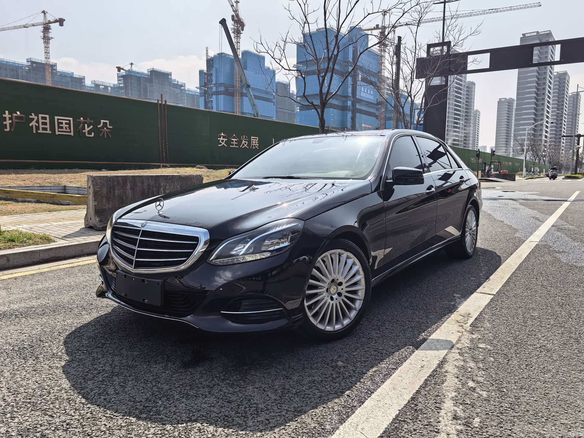 Mercedes-Benz E-Class, 2015 1