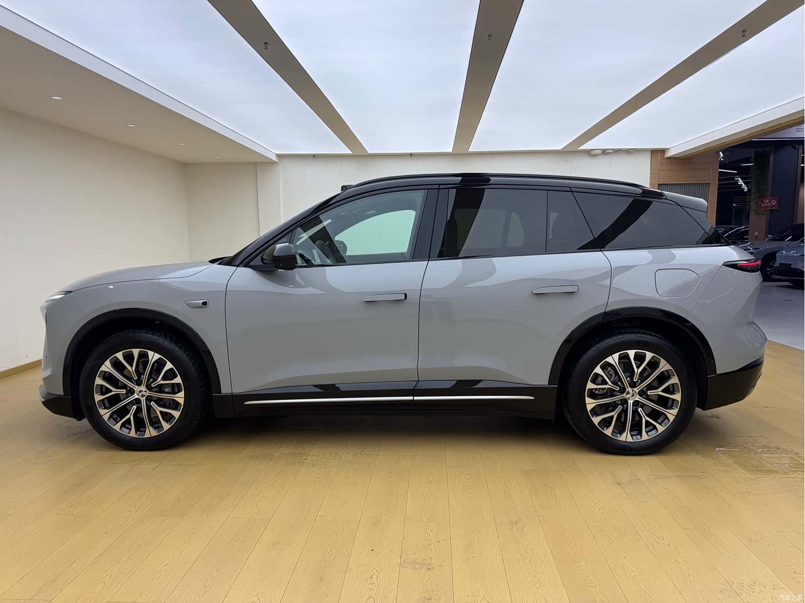 NIO ES6, 2025 10