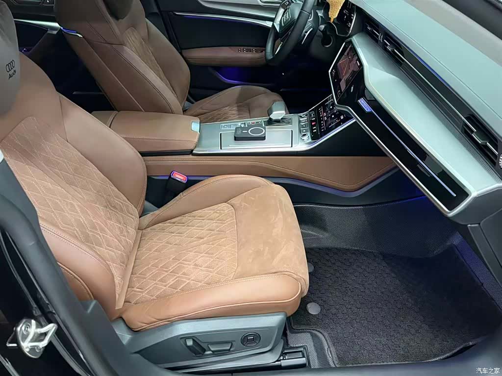 Audi A7L, 2024 12