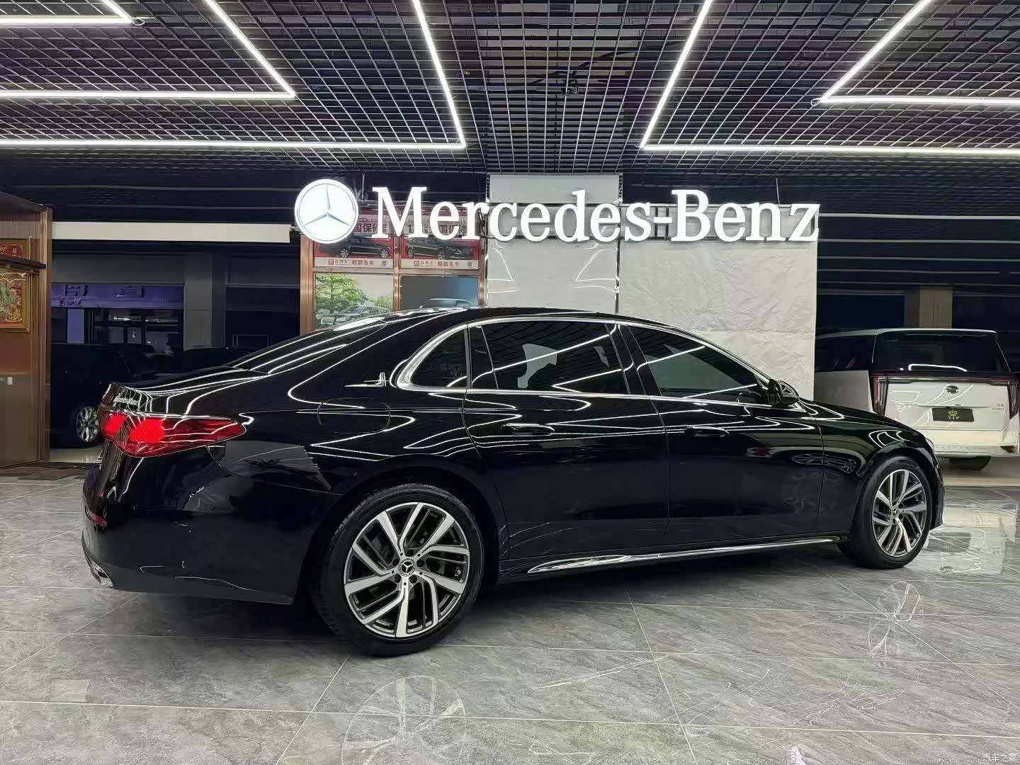 Mercedes-Benz E-Class, 2025 6