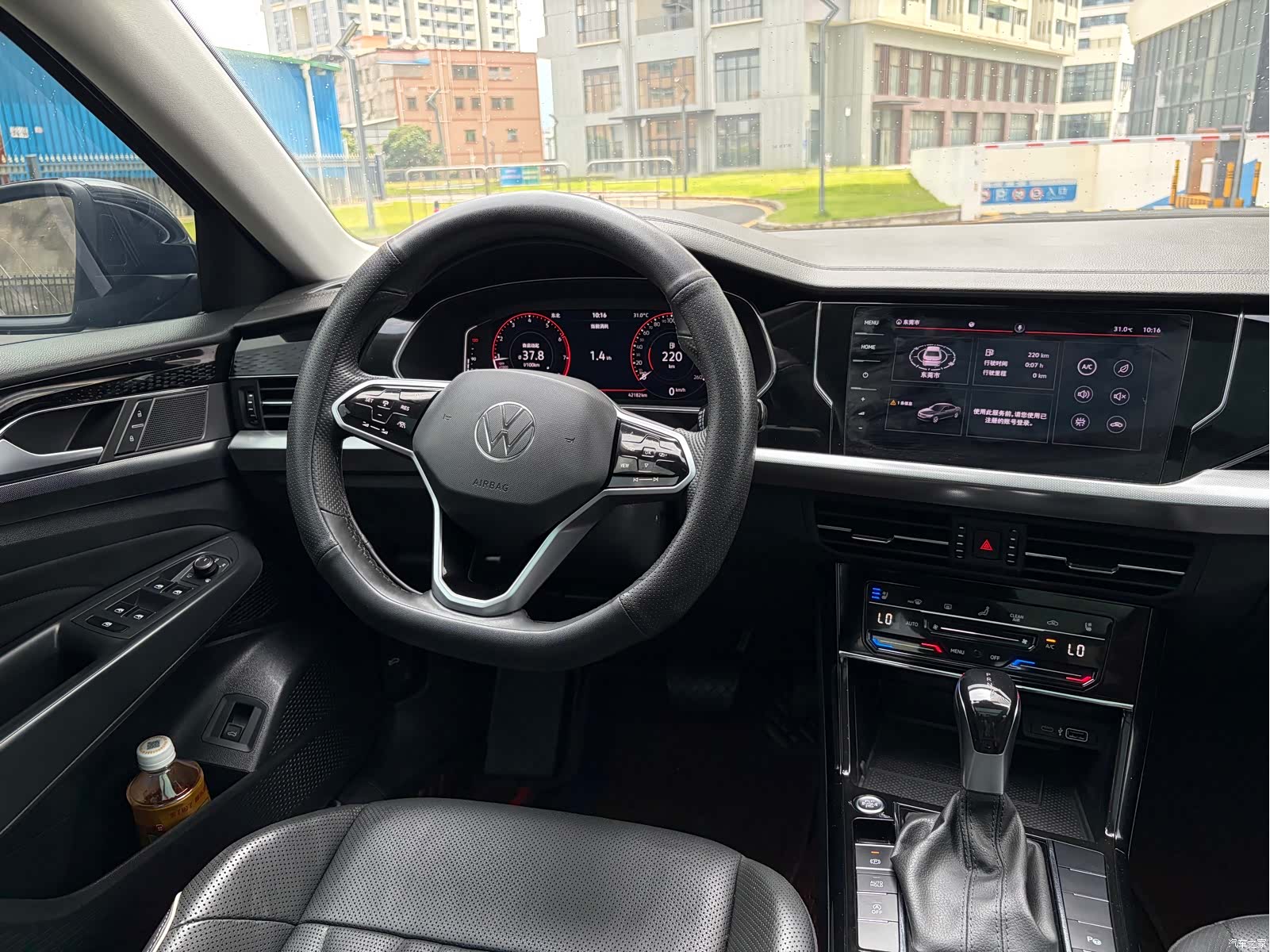 Volkswagen Passat, 2022 14