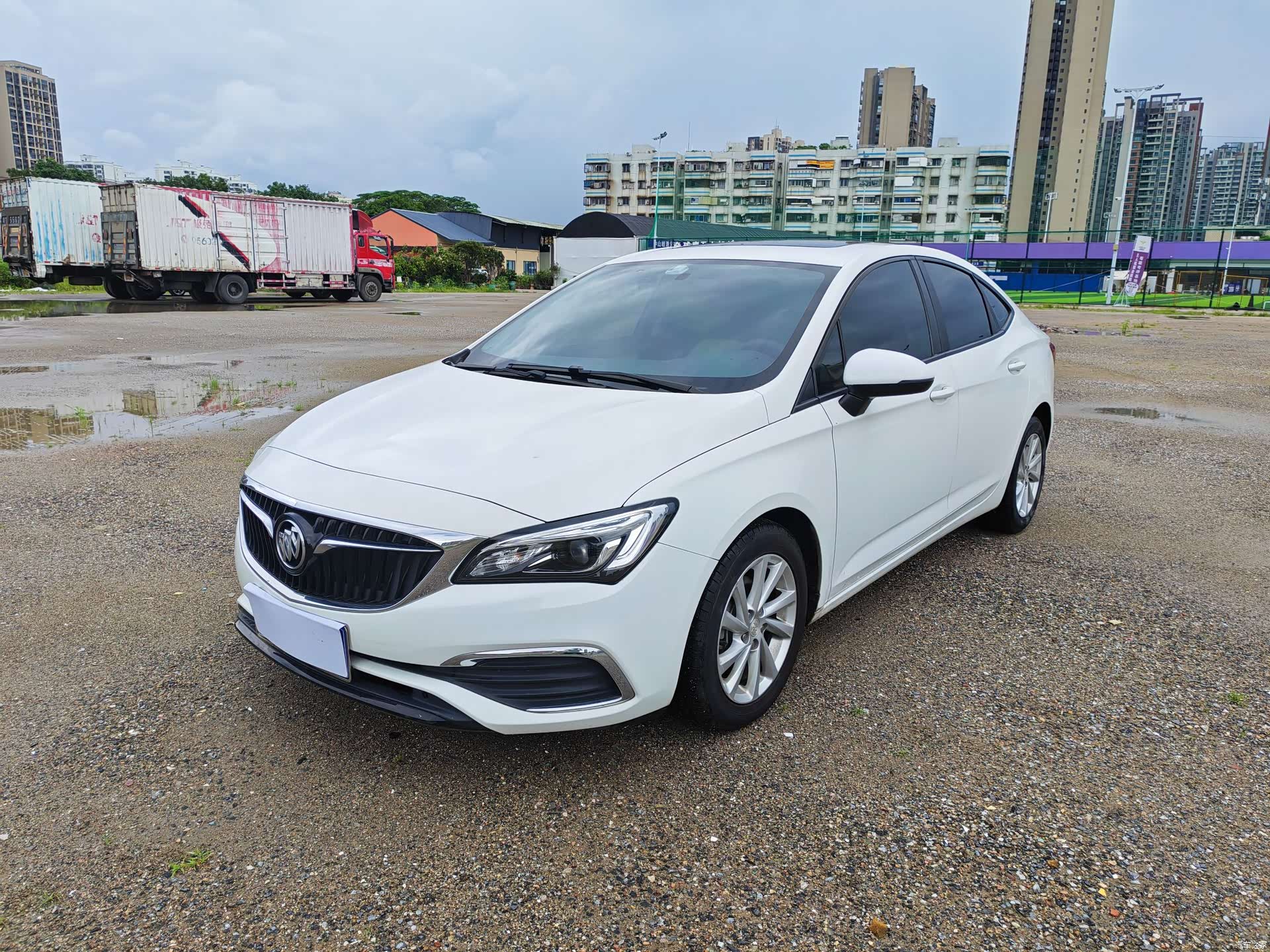 Buick Verano, 2019 1