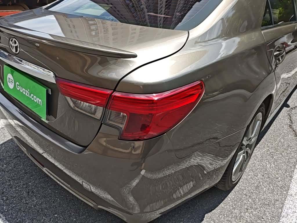 Toyota 2.5V, 2016 8
