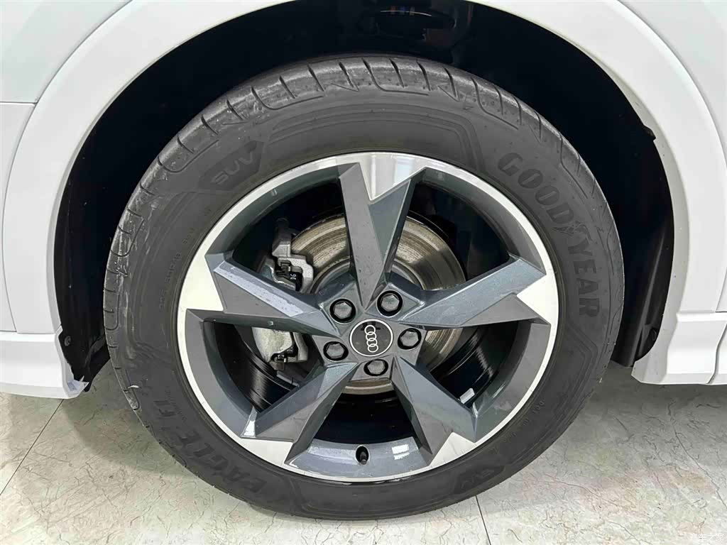 Audi Q3, 2023 20