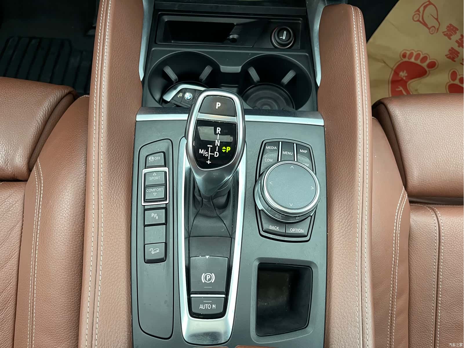 BMW X6, 2018 12