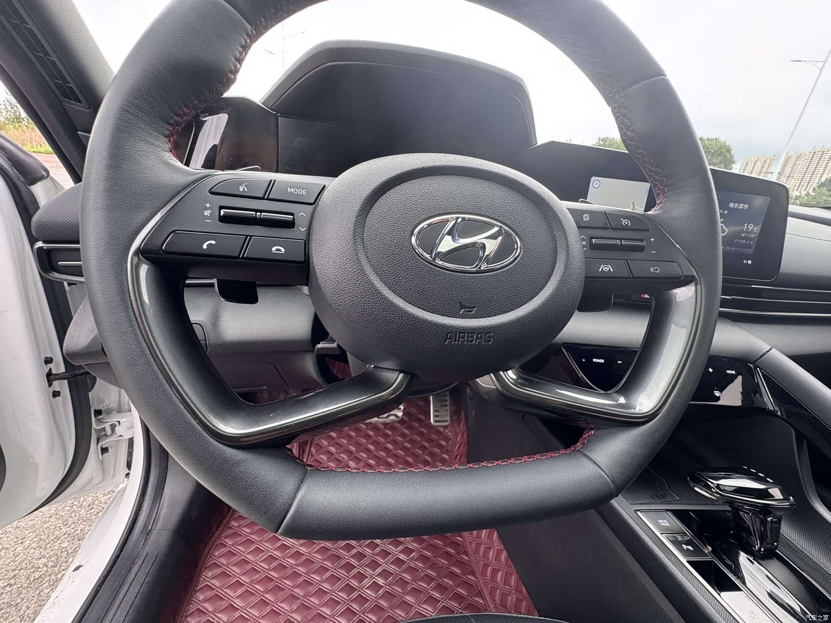 Hyundai Elantra, 2023 12