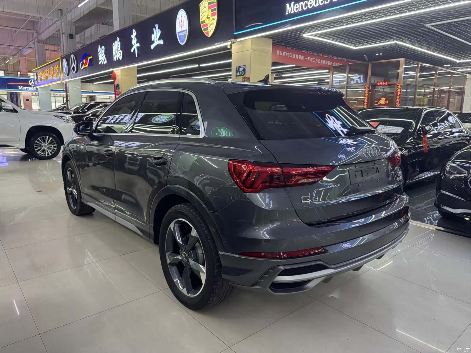 Audi Q3, 2022 4