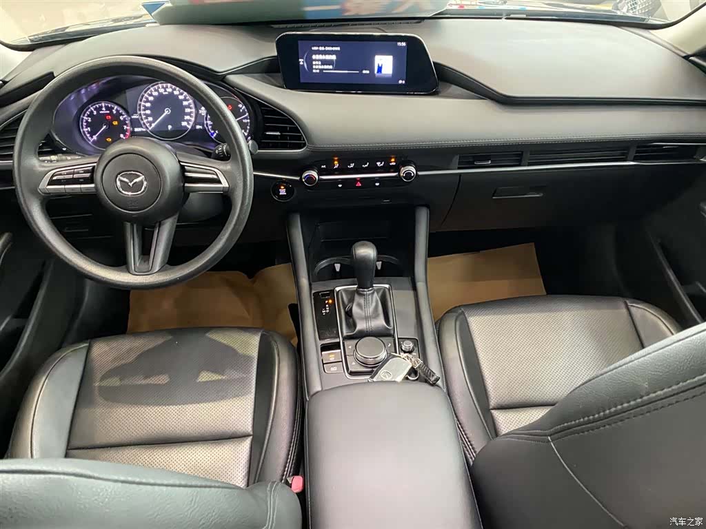 Mazda Mazda3, 2023 все фото