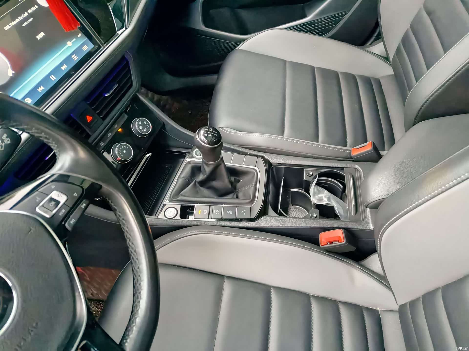 Volkswagen Sagitar, 2021 22