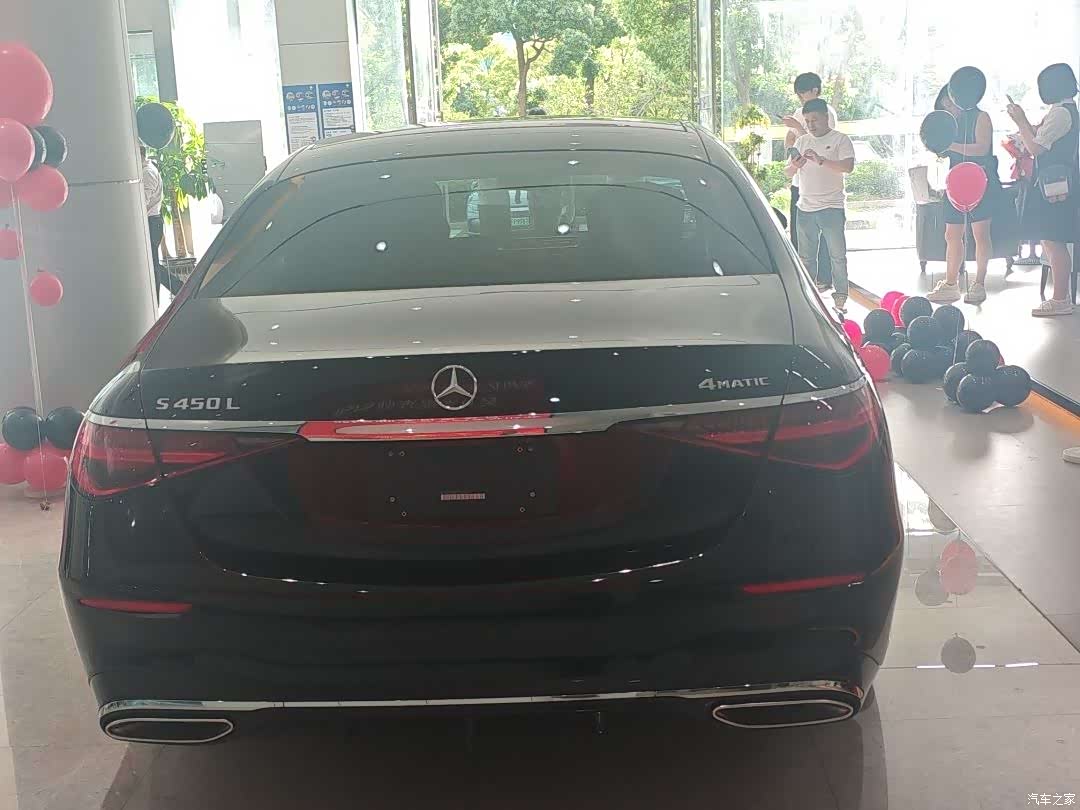 Mercedes-Benz S-Class, 1900 4