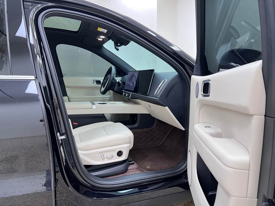 Li Auto Ideal L6