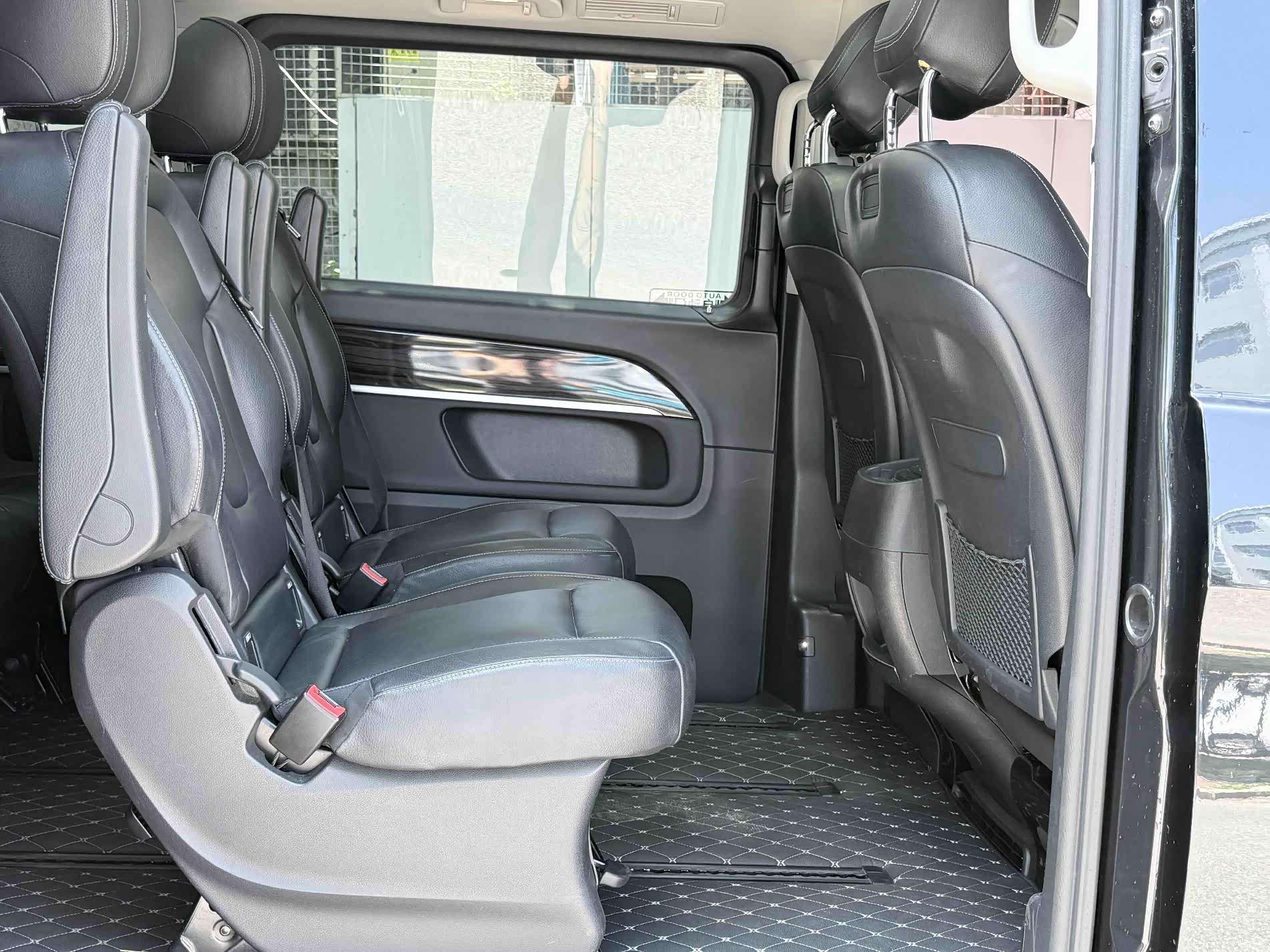 Mercedes-Benz V-Class, 2018 18
