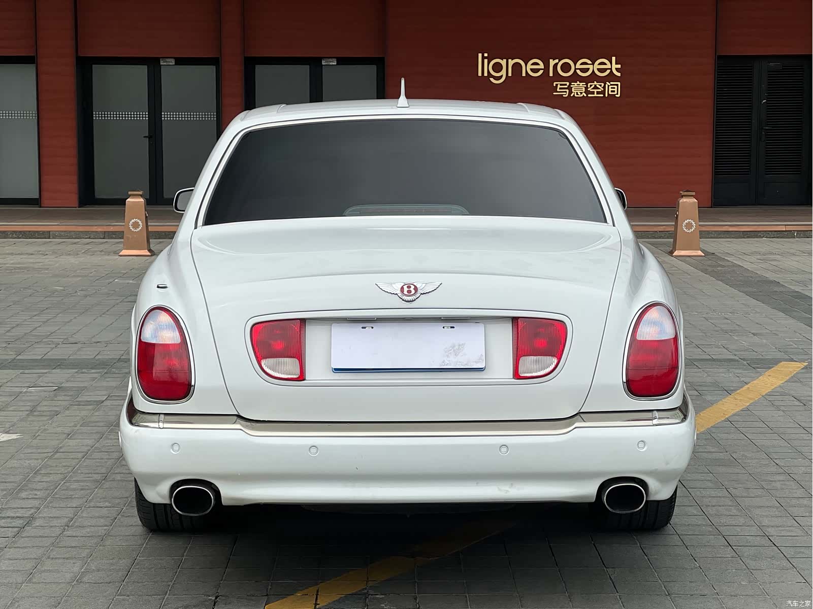 Bentley R, 2006 все фото