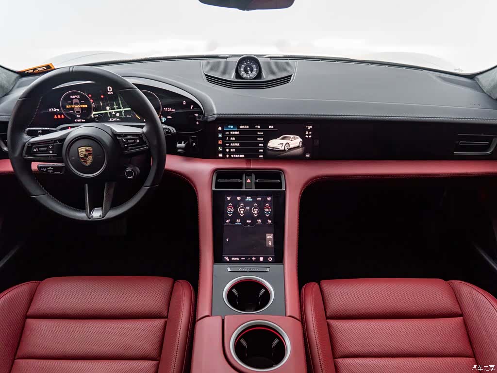 Porsche Taycan, 2023 16